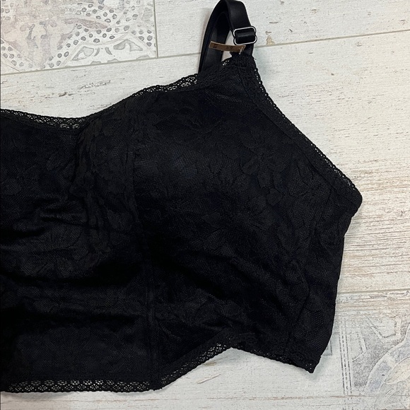 Pink Victorias Secret Black Lace Wireless Lightly Lined Bra Top XL - Picture 5 of 11